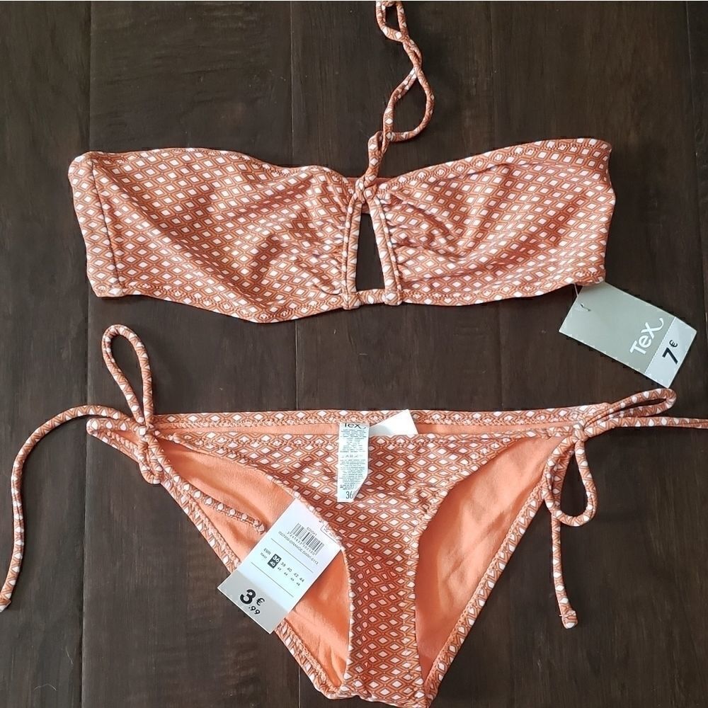 TEX brand new with tags geometric design